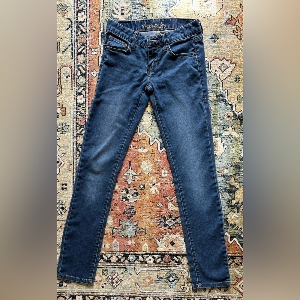 Women’s American Rag fitted jeans